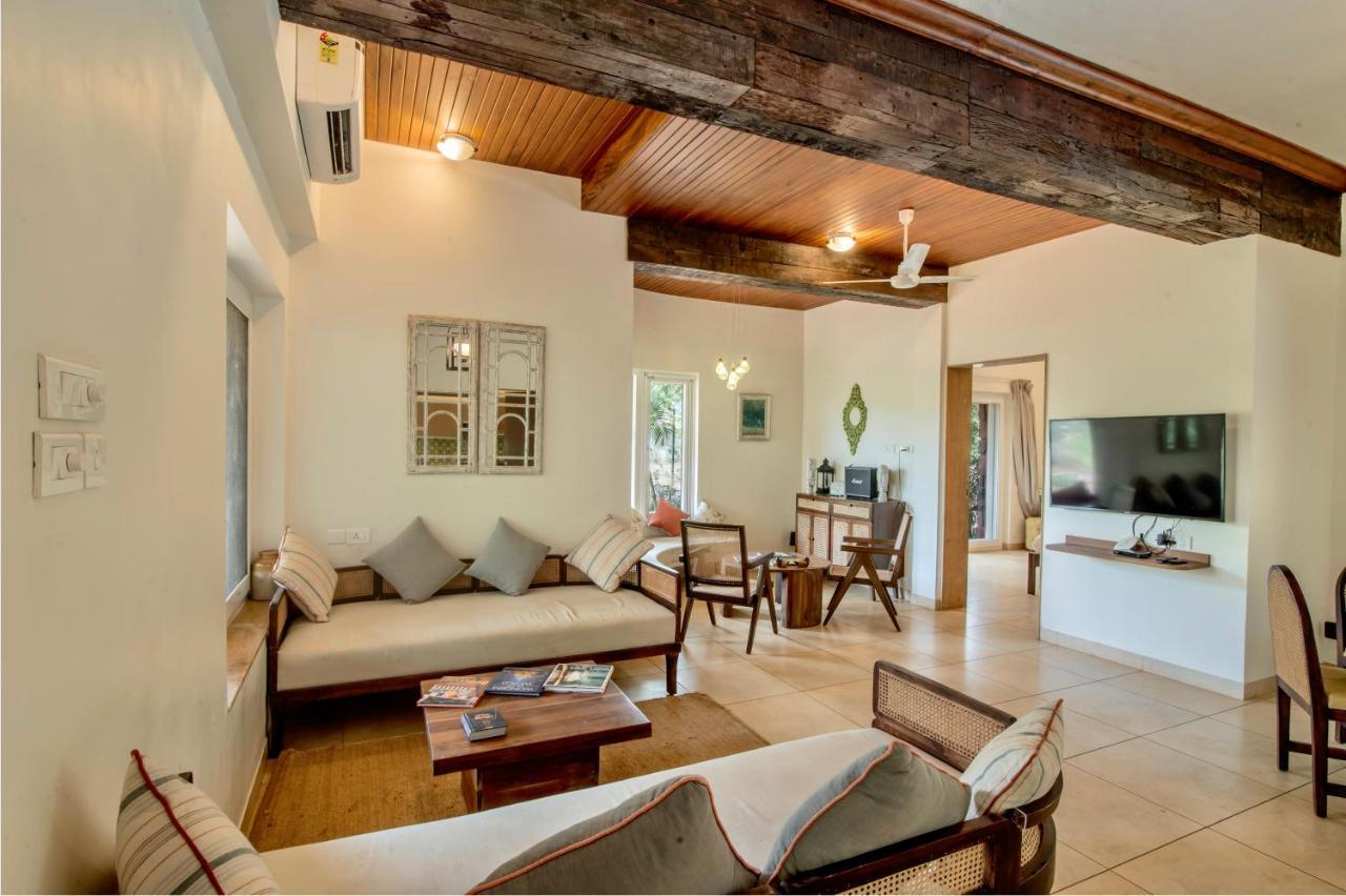 Saffronstays Boulevard Rockhouse - Pool Villa With Amazing Nature Views Лонавала Экстерьер фото